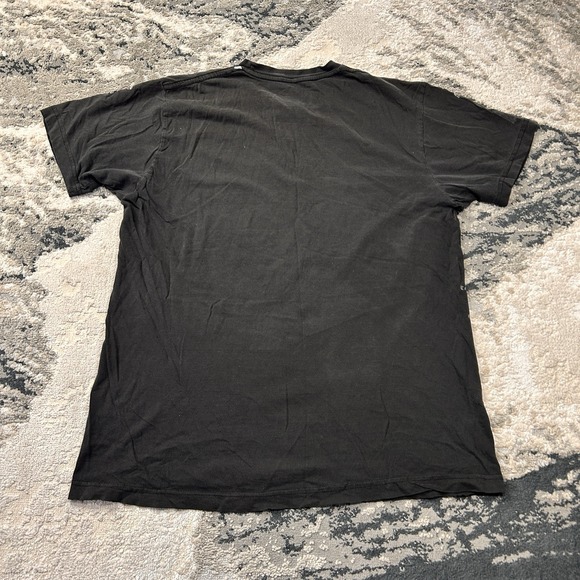 Vintage Affliction Y2K Graphic T-Shirt with Wings and Fleur-de-lis Motif Sz M - Picture 4 of 7